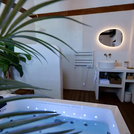 Love Room Piccola Casa, Cote Ile La Verpilliere Exterior photo